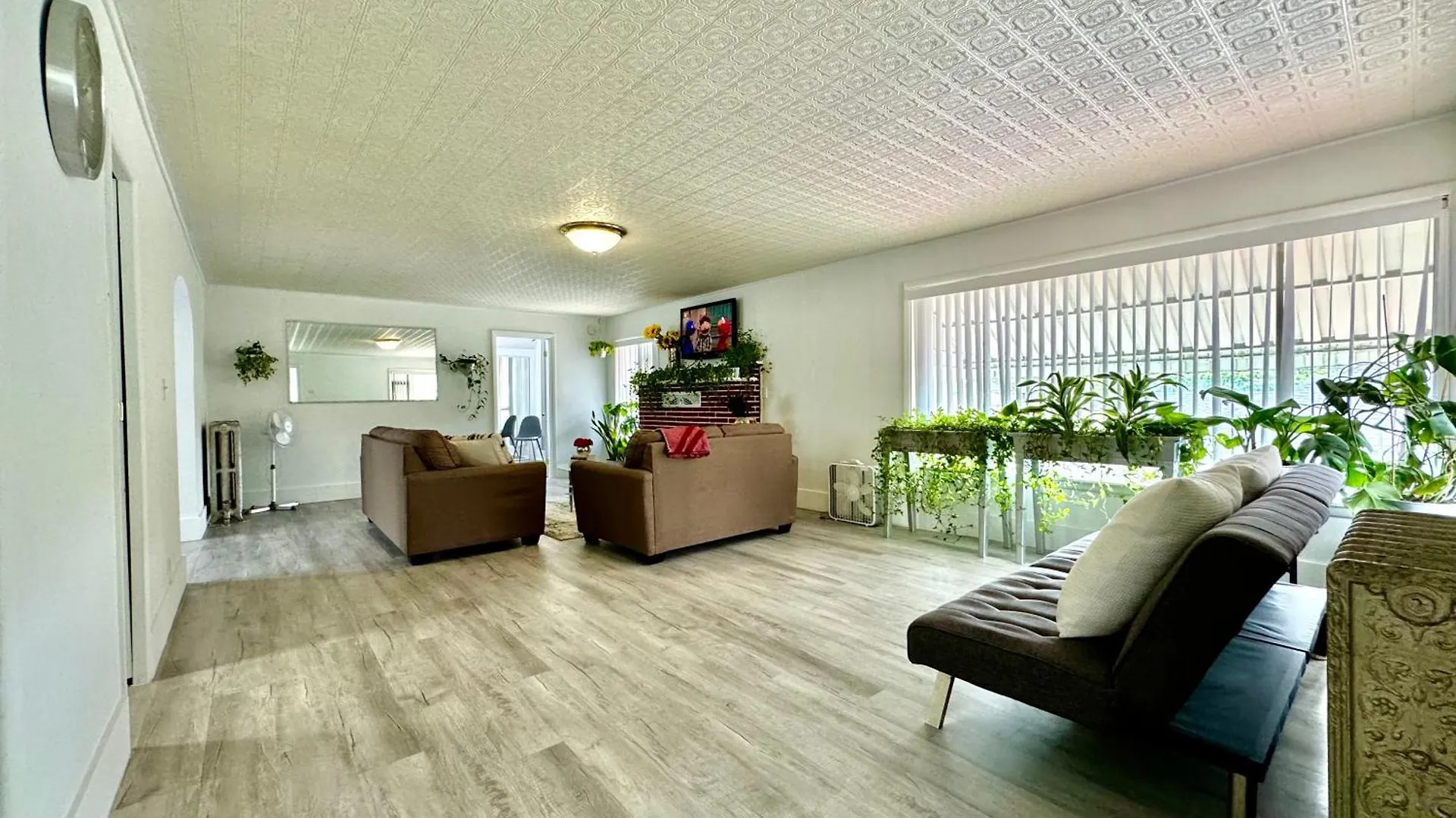 Seattle Home With 2 Bedrooms A King Bed Queen Bed And An Extra Sofa Bed Located 10 Minutes From Seatac Airport And 20 Minutes From Downtown الولايات المتحدة الأمريكية